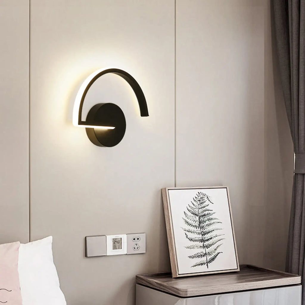 Reading Wall Light – Modern LED Fixture for Comfortable Reading